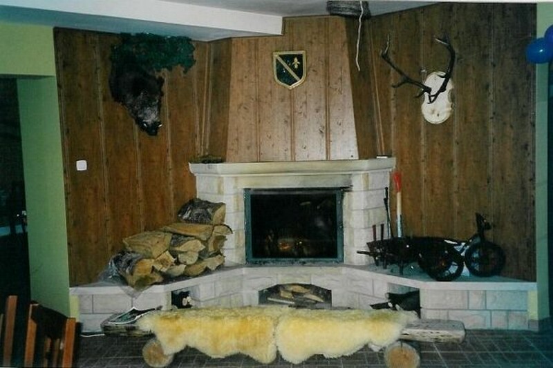 Sala kominkowa w pensjonacie pod Stroniem Śląskim